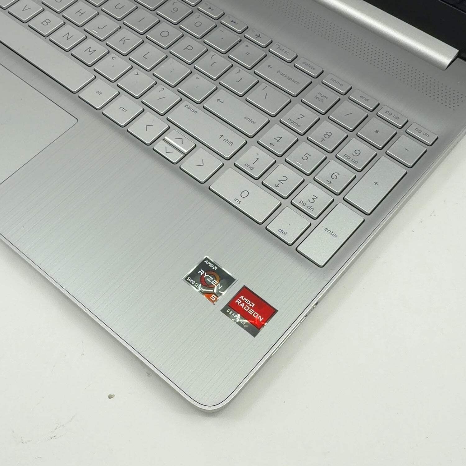 HP Laptop 15-EF2148NR 15.6″ Ryzen 5 5500U 2.1GHz 8GB RAM 256GB SSD