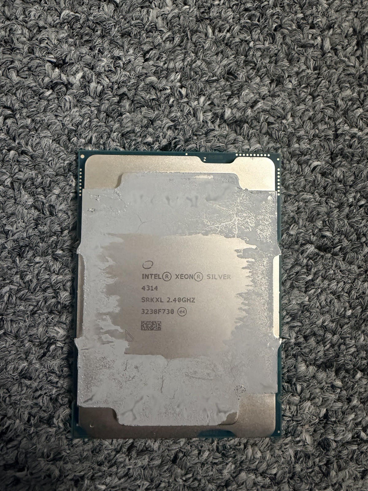 Intel Xeon Silver 4314 SRKXL 2.40GHz 16-Core LGA4189 CPU with Heatsink