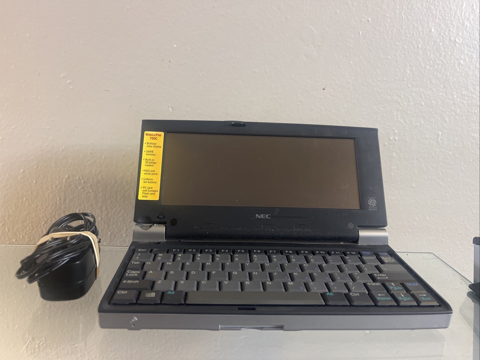 Vintage NEC MobilePro 750C Win CE/16mb Ram – Needs Battery