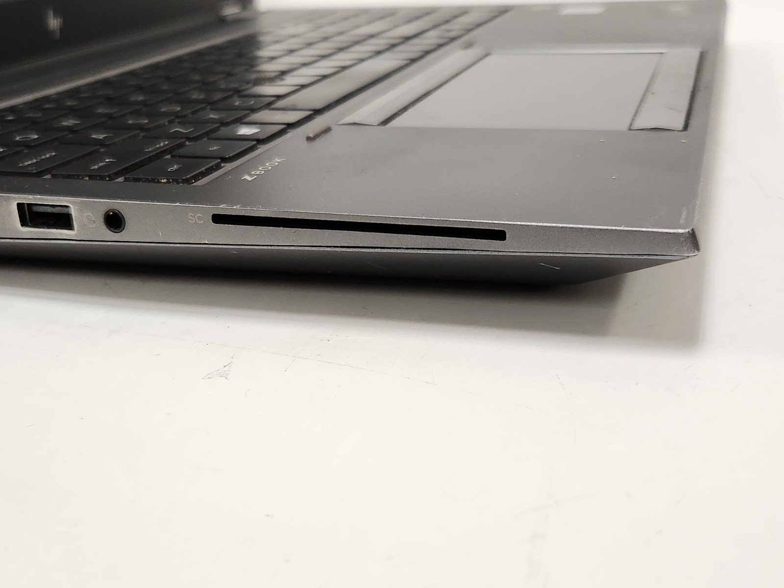 HP ZBook Fury 15 G7 15.6″ i7-10850H 2.7GHz 8GB 512GB W11P Quadro T2000 70% BATT