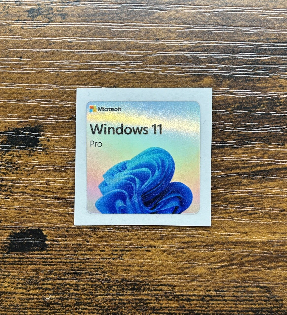 1x Windows 11 Pro Holographic Desktop / Laptop sticker label (NEW)