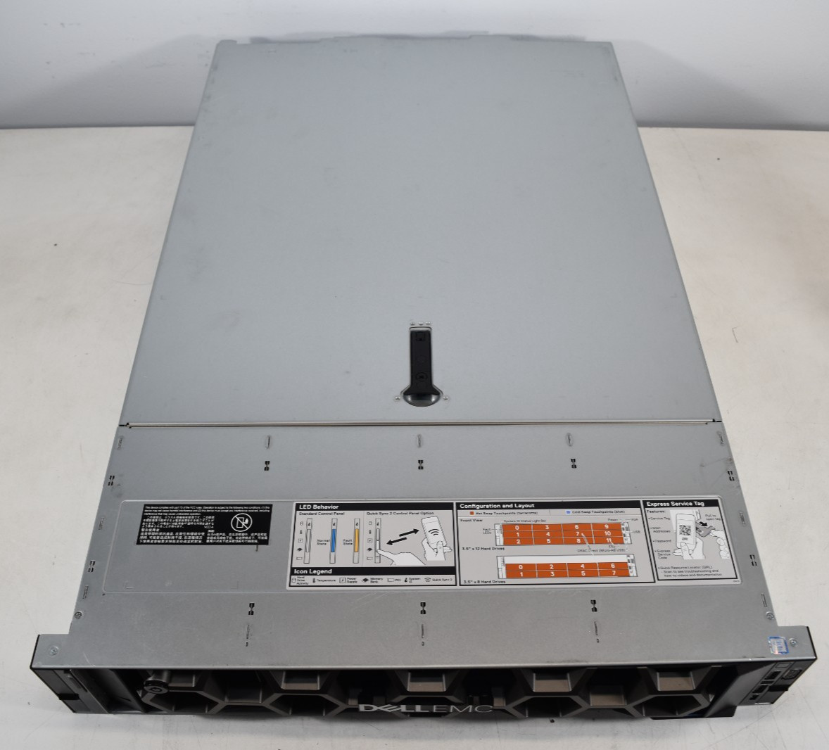 Dell PowerEdge R740XD – 2x Xeon Silver – NO RAM – PERC H730P RAID – NO DRIVES