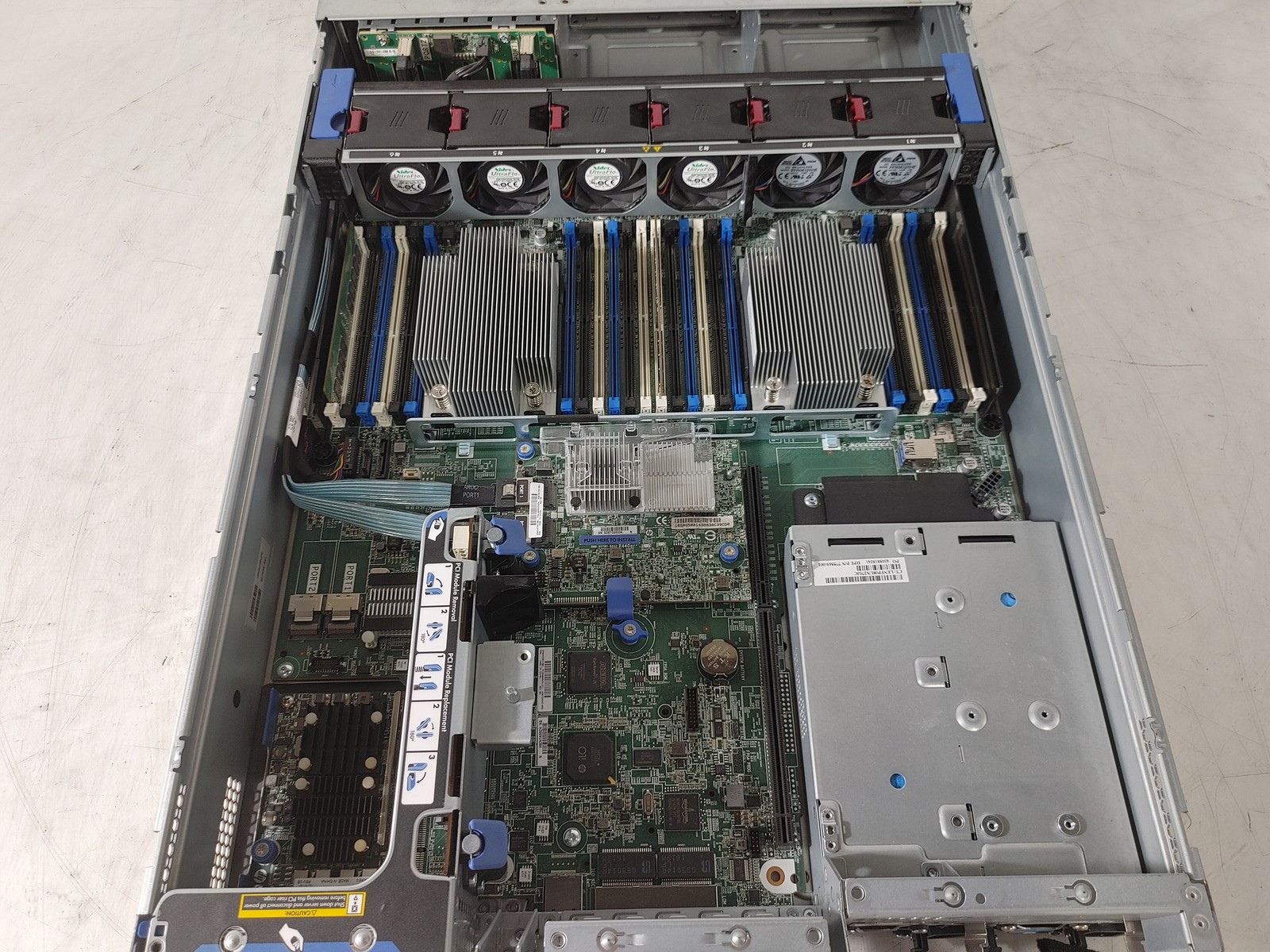 HP ProLiant DL380 Gen9 2.40 GHz Intel Xeon E5-2640 v4 16 GB DDR4 Server No