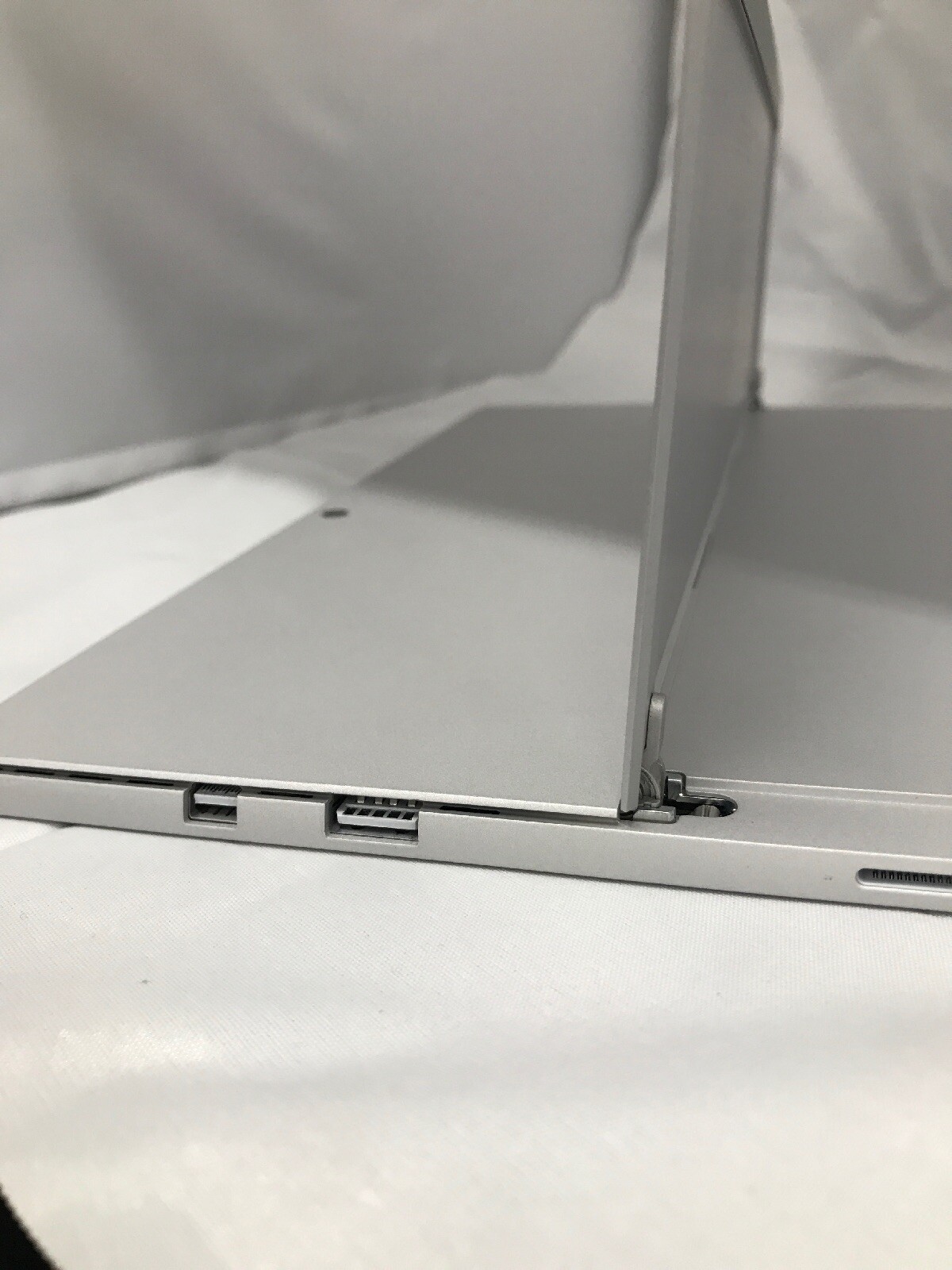 Microsoft Surface Pro 5 Model 1796 12.3 Intel 4GB/8GB/16gb 128-256-512GB-1TB