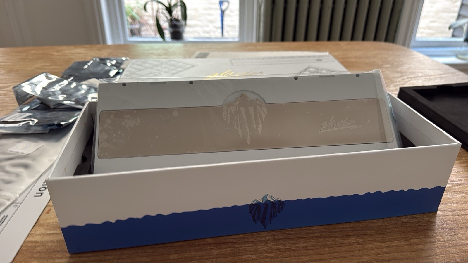 Glacier80 WKL White With Artisan keycap (Never Built / Never Opened / New)