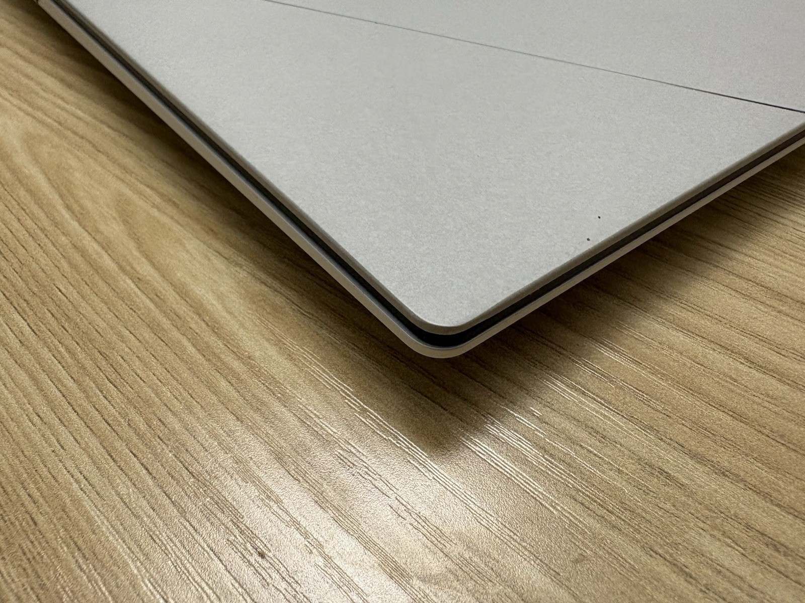 ASUS – Zenbook S 16 16” 3K OLED Touch AMD Ryzen AI 9 365 24GB DDR5 1TB SSD White