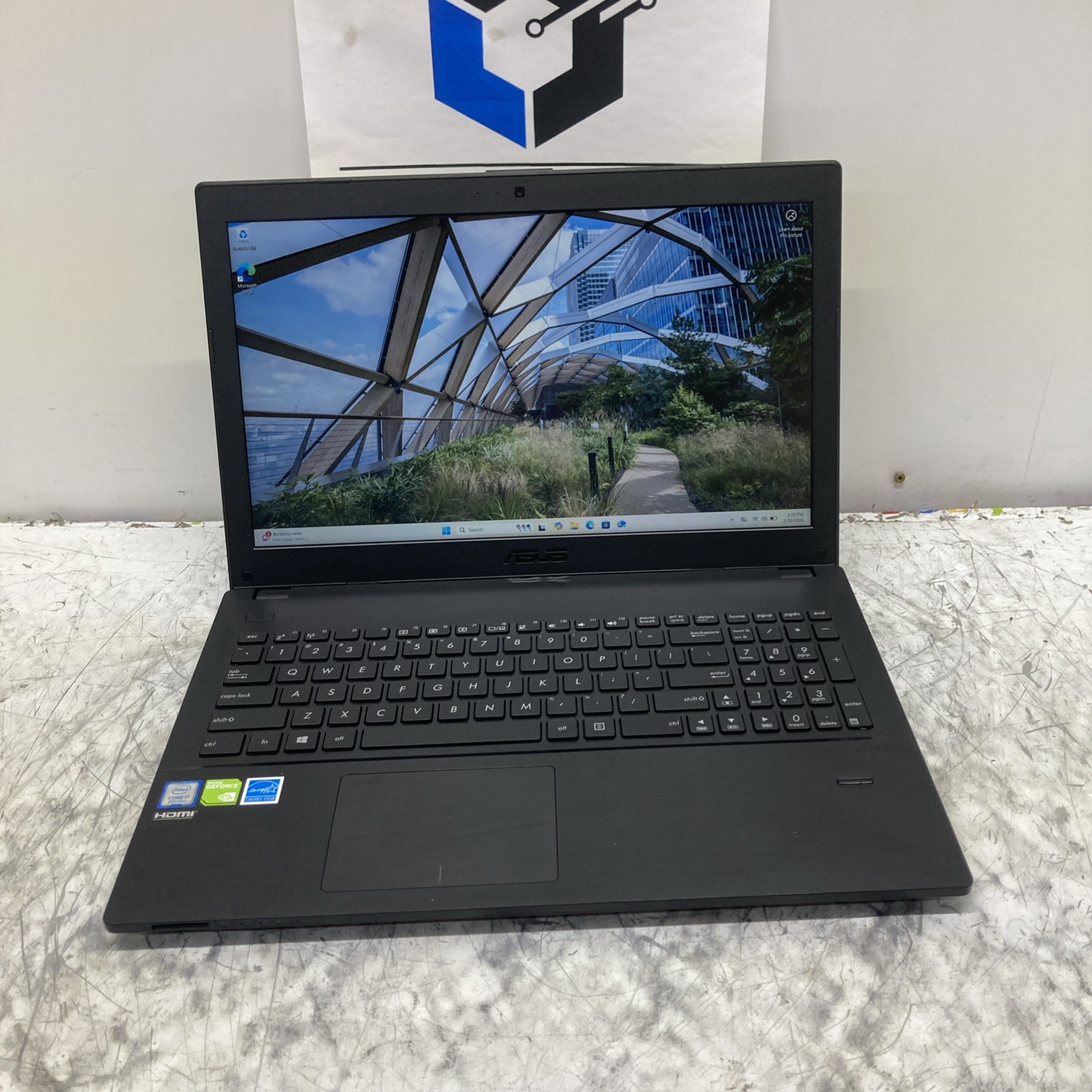 ASUS P2540U Intel Core i7-8550U 1.80GHz 8GB RAM 256 GB SATA win 11pro
