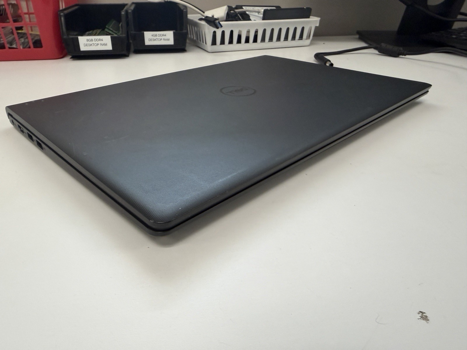 ✅ Dell Vostro 15 3510 ✅ 15.6 FHD i5-1135G7 ✅ 8GB ✅ 256GB SSD Win11 Pro READ ✅