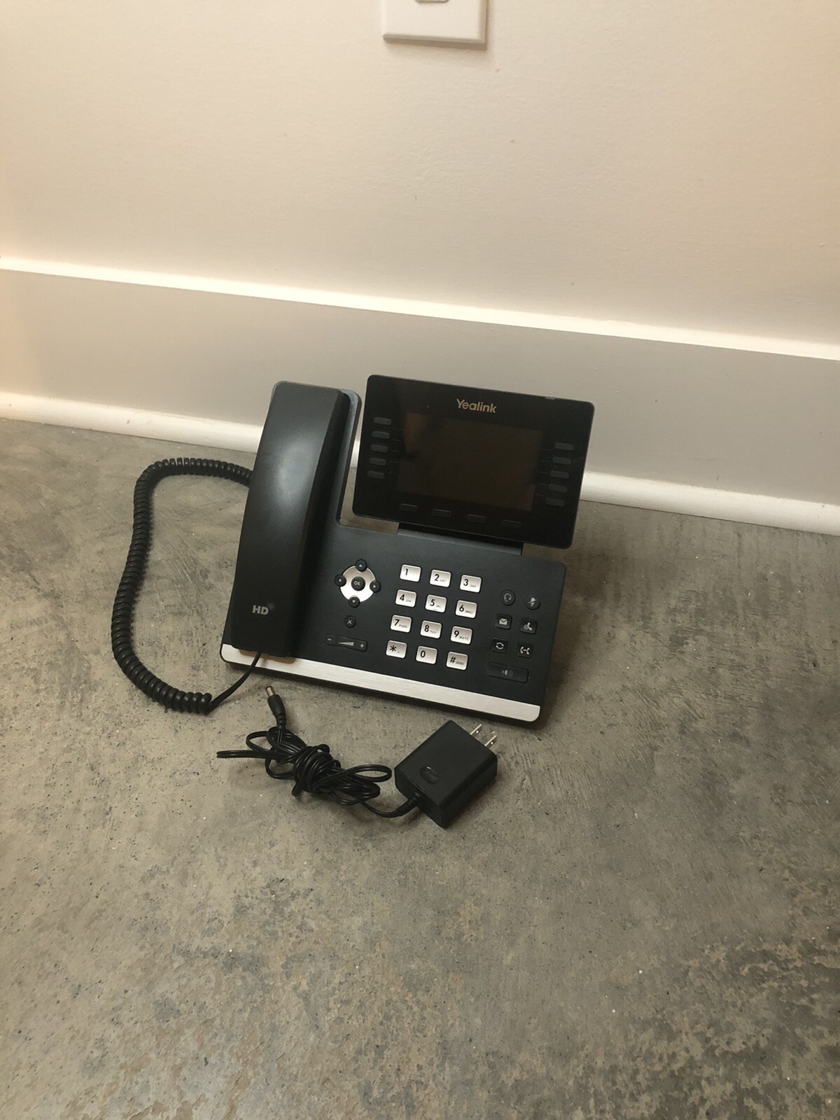 Yealink T54W IP Phone w/ built-in Bluetooth and Wi-Fi With Power Supply