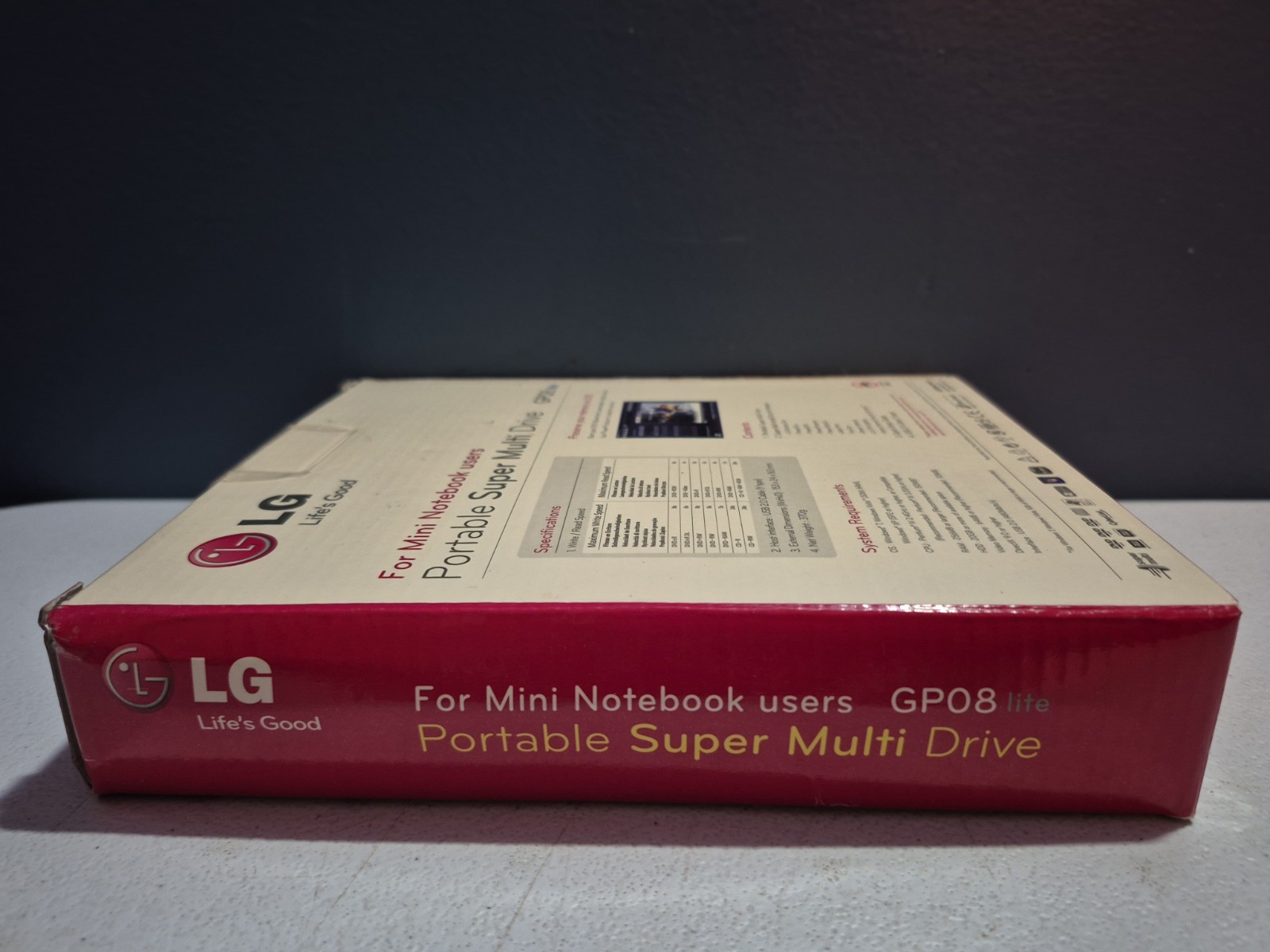 LG GP08 Lite Portable Super Multi Drive External DVD Writer USB Complete in Box
