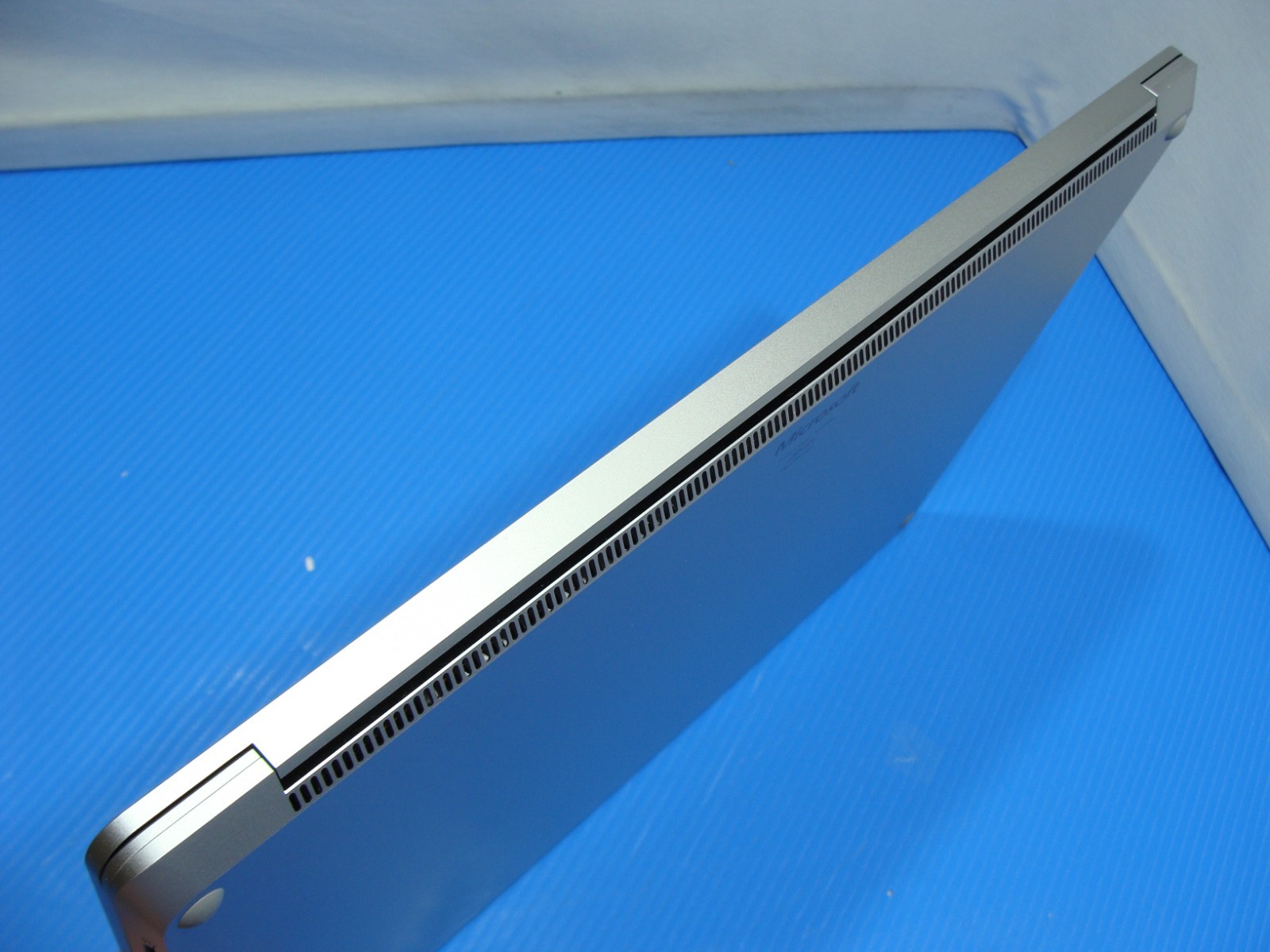 Microsoft Surface Laptop 3 15″ i7-1065G7 16GB 512GB SSD Bad Battery No Power