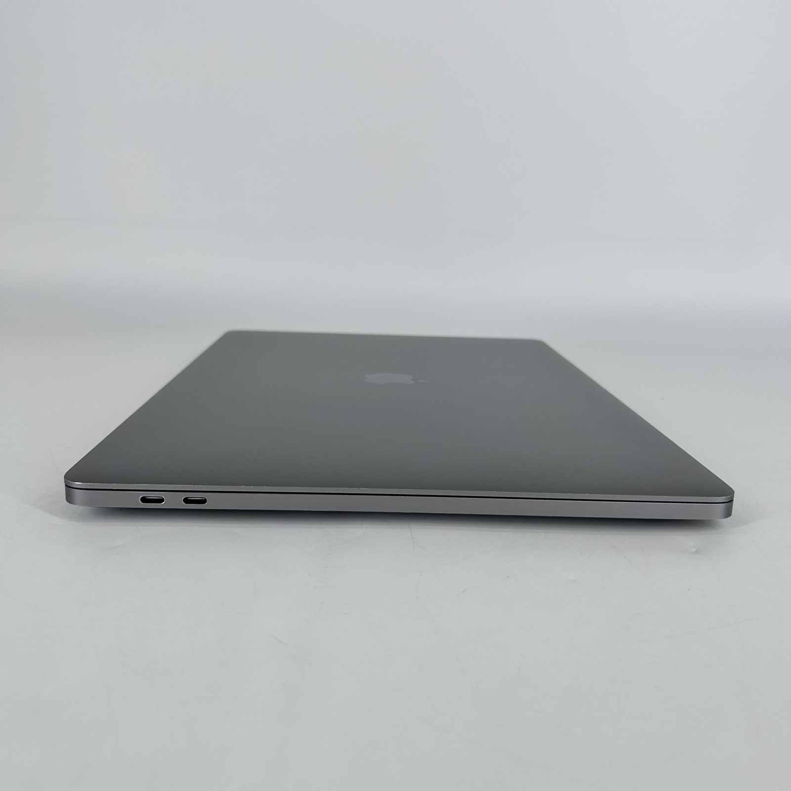MacBook Pro 16 Touch Bar Space Gray 2019 2.3GHz i9 32GB 4TB SSD Radeon Pro 5500M