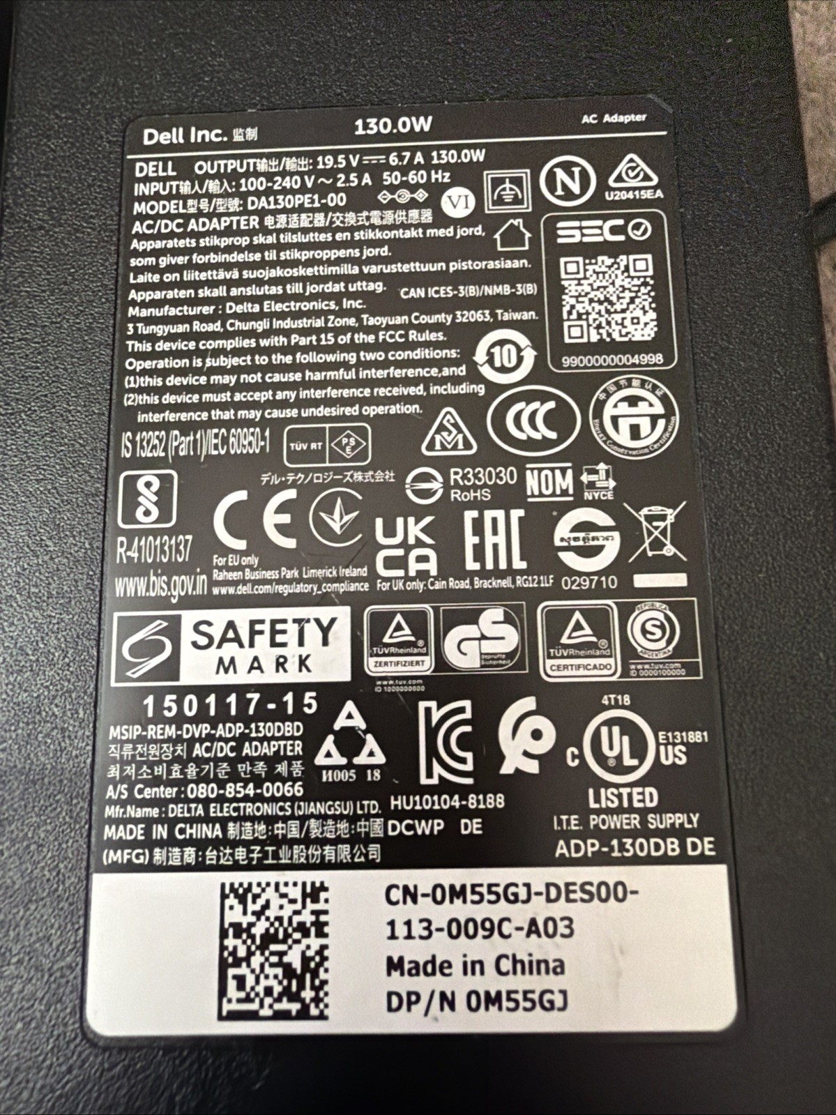 Dell Inc 130.0w Adapter Black DA130PE1-00