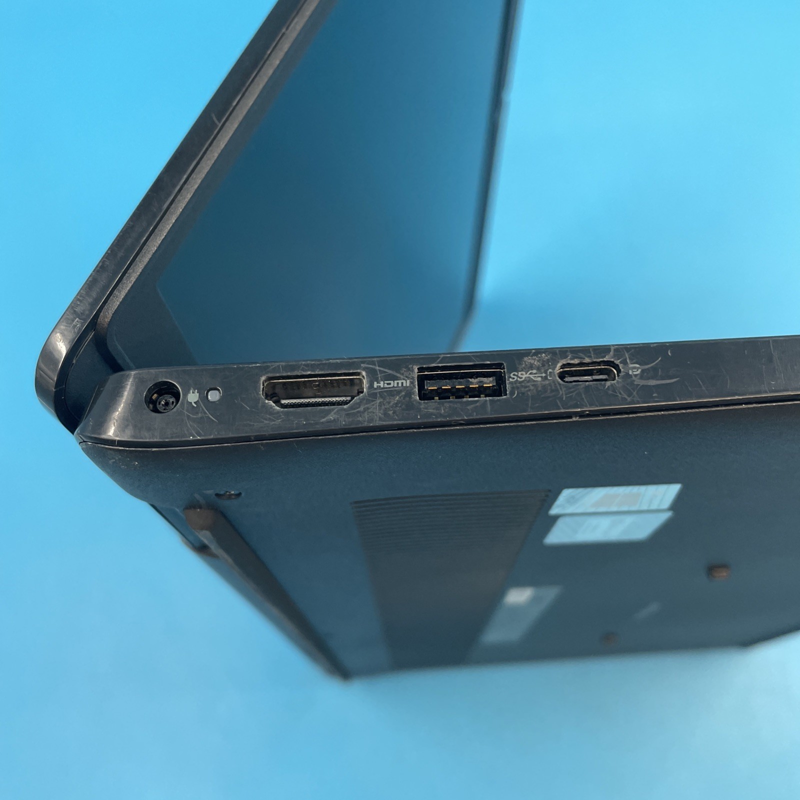 Dell Latitude 3520 | i7-1165G7 | 16GB RAM | NO DRIVE | NO OS | 82% BATT