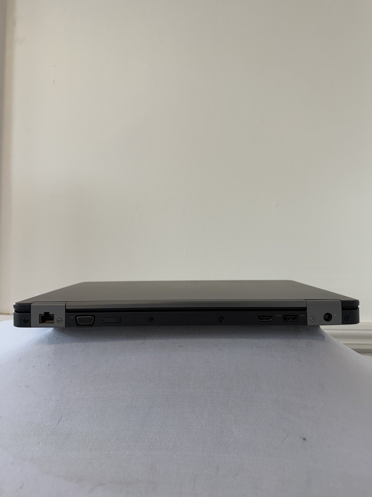 Dell Latitude E5470 Laptop – Good Screen – Intel i5-6300U – RAM 8GB – Read Des