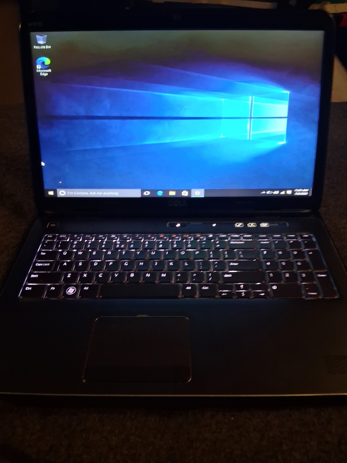 Dell XPS L701X 17.3 Silver Intel i5 6GB RAM 500GB HDD Win 10 Pro Charger Ready