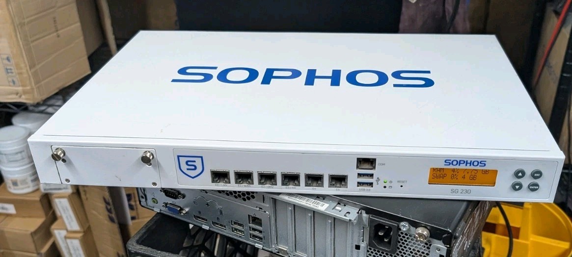 Sophos SG 230 REV.1 Firewall Security Appliance Hardware Boots Up