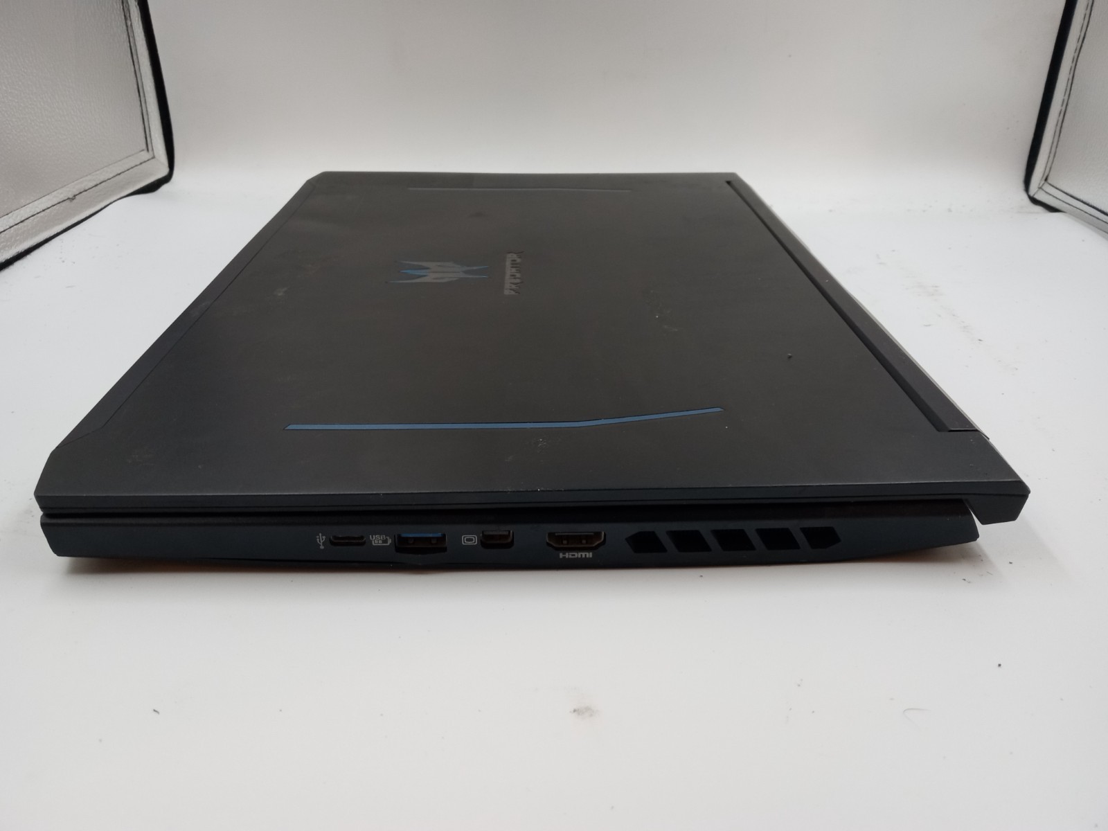Acer Predator Helios PH315-52 15.6″ i5-9300H Nvidia GTX 1660 Ti -BOOTS -READ!!
