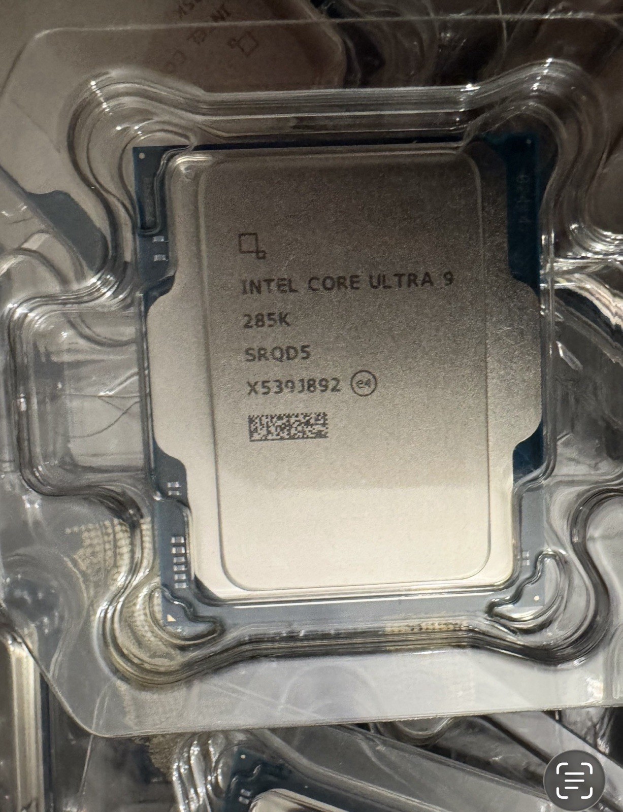Intel Core Ultra 9 Desktop Processor 285K – 24 cores . Sealed in he Plastic