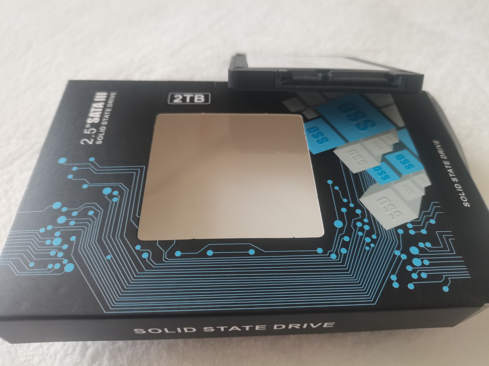 2.5 “SATA3.0 SSD Solid State Drive Desktop Large Capacity Laptop 520MB/S