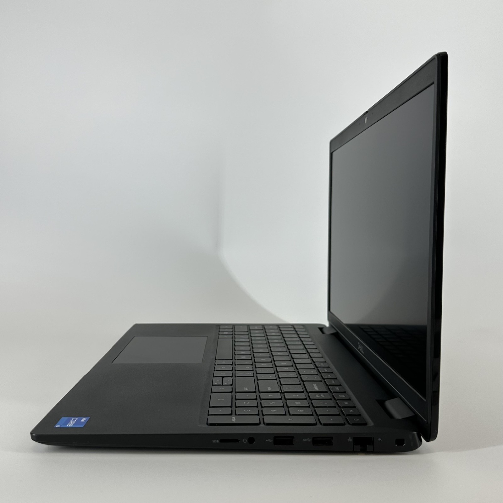 Dell Latitude 3520 15.6 Black FHD i5-1135G7 2.40GHz 16GB RAM 256GB SSD Good