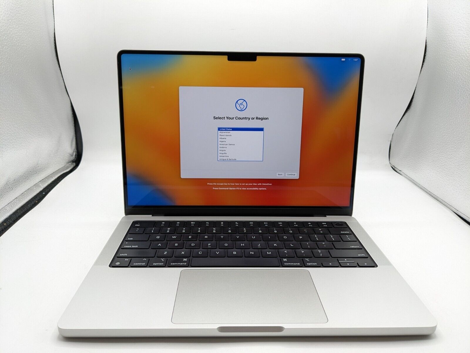 APPLE MACBOOK PRO A2442 M1 PRO 2021 14″ 16GB 512GB *GRADE D*