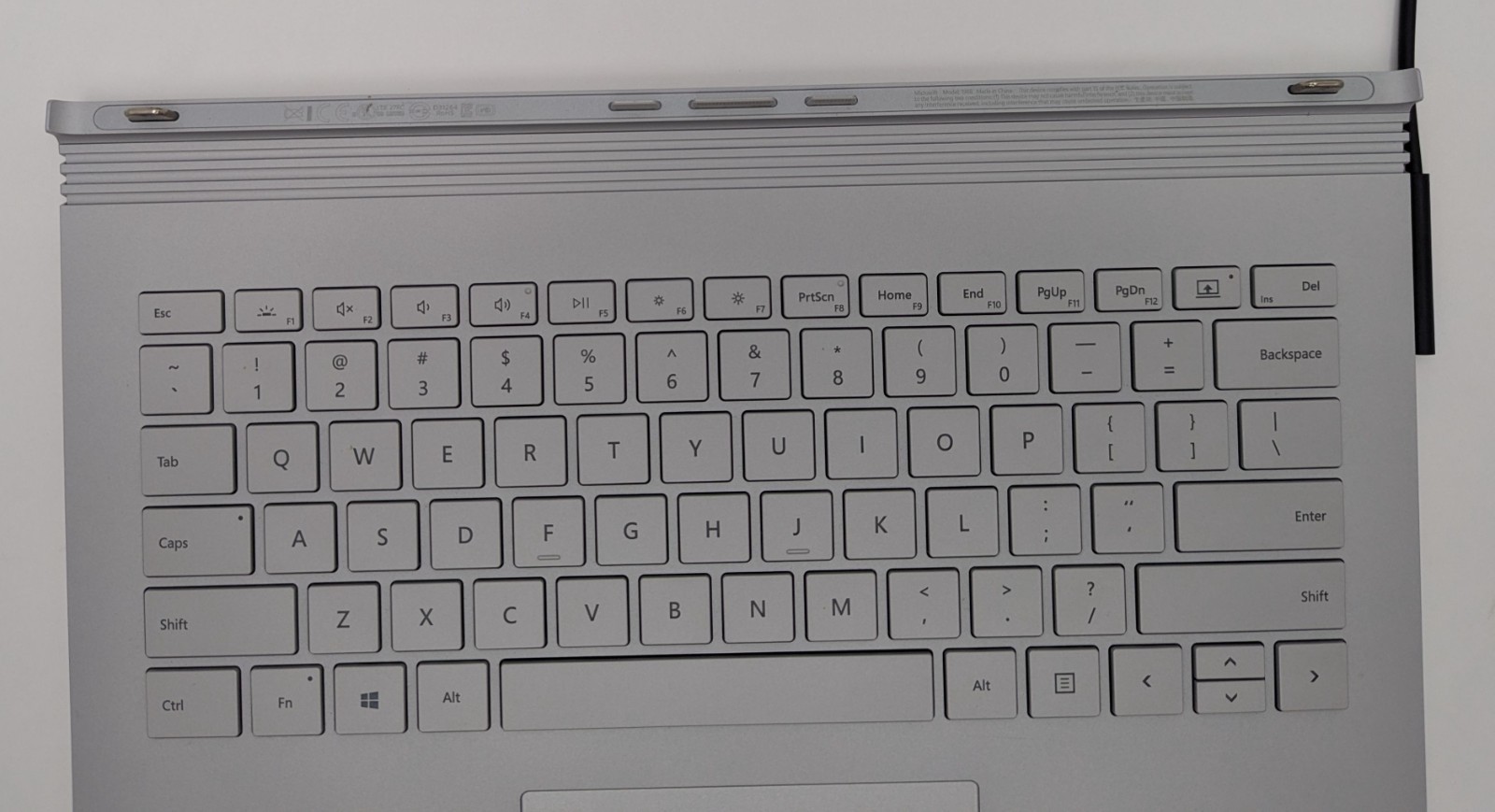 Microsoft Surface Book 3 13.5″ i5-1035G7 1.20GHz 8GB RAM 256GB NVMe Windows 11