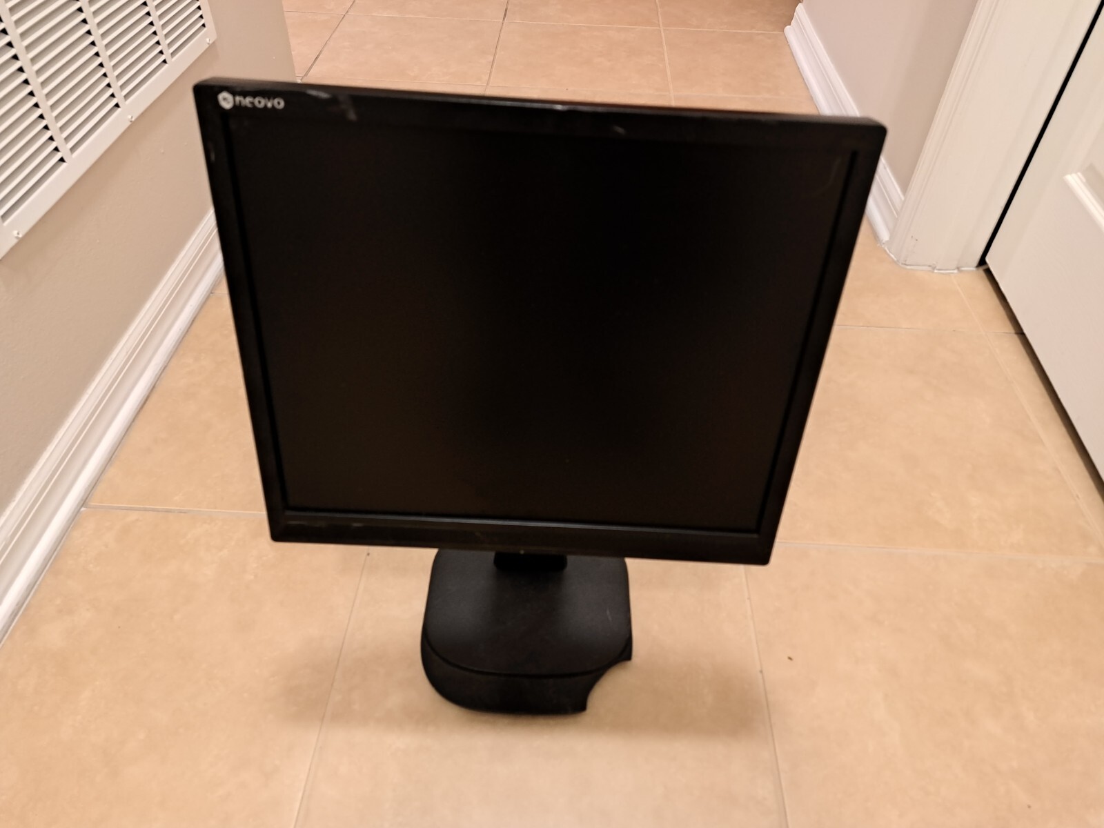 AG Neovo C-19 19″ LCD Monitor With Generic Stand +Power Cable