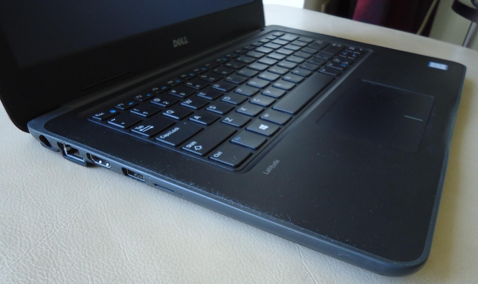 Dell Latitude 3380 13.3″ Laptop Core i3 2.0GHz 8GB 500GB Windows 10 MS Office