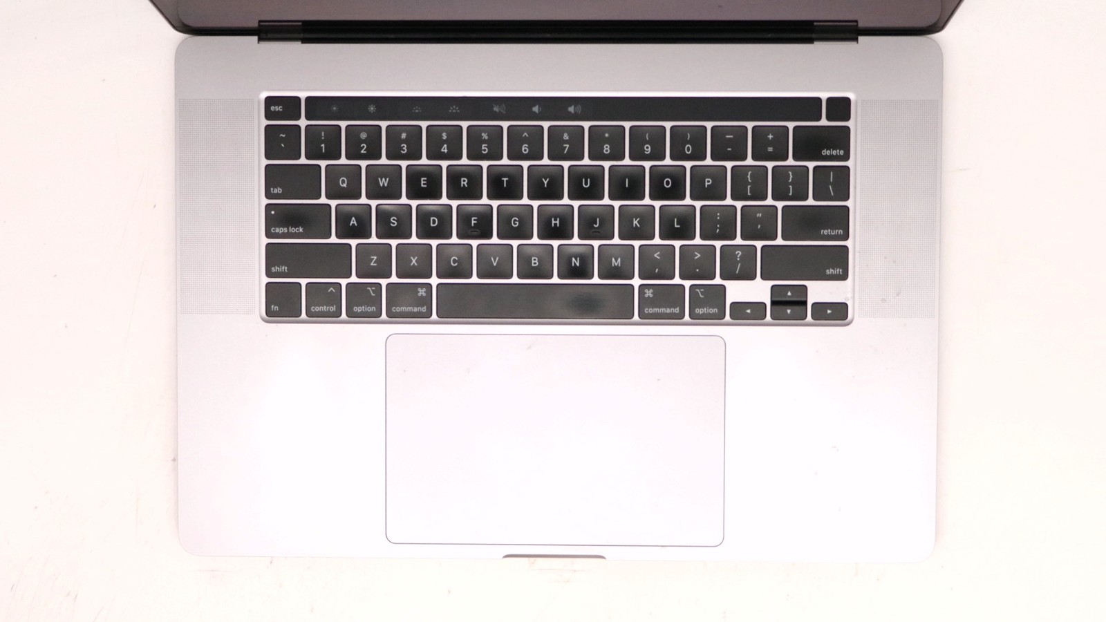 Apple Macbook Pro 16″ i9-9980HK 64GB 512GB – Good