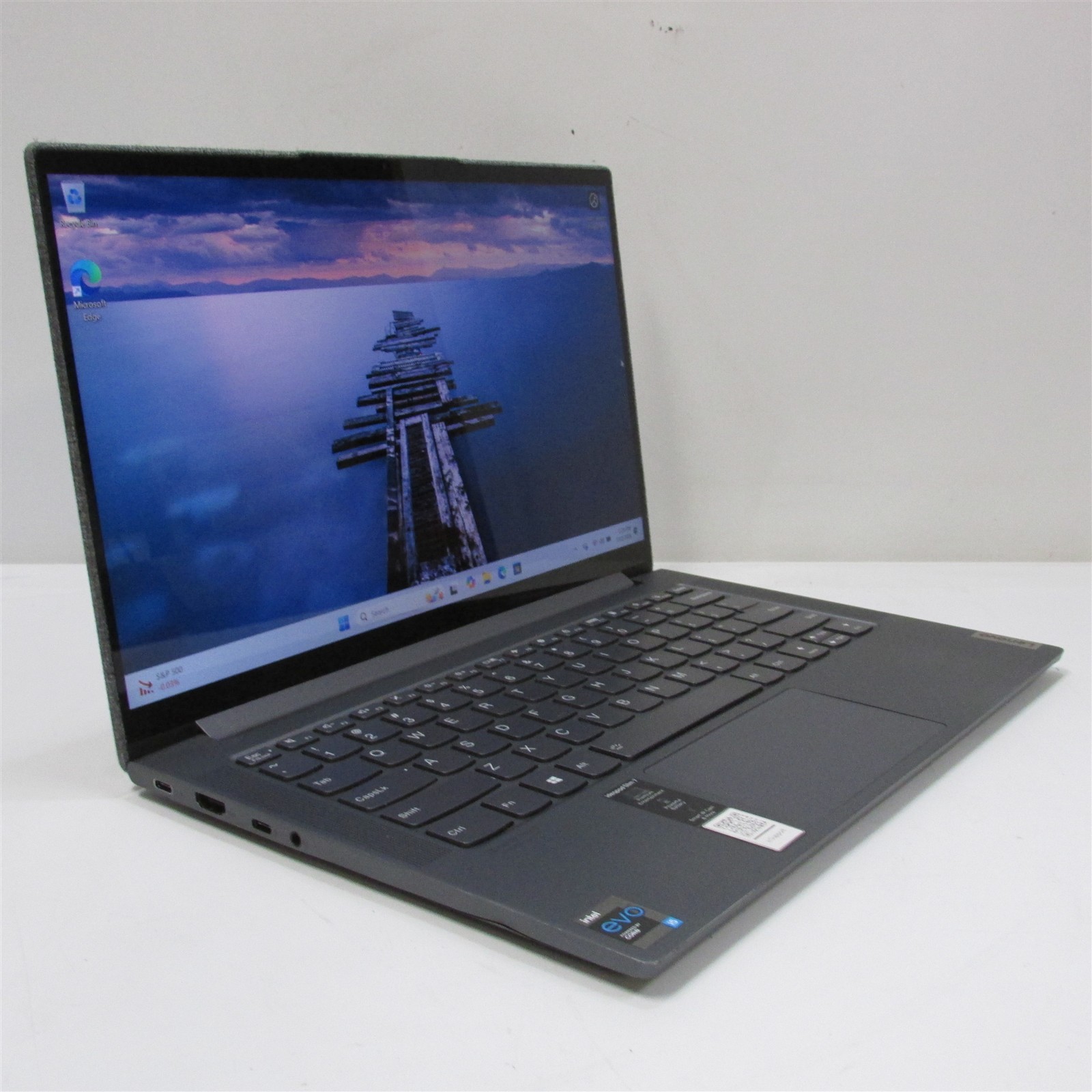 Lenovo Ideapad Slim 7 i5-1135G7 2.4GHz 8GB RAM 512GB NVME 14″ Win 11 Home Touch