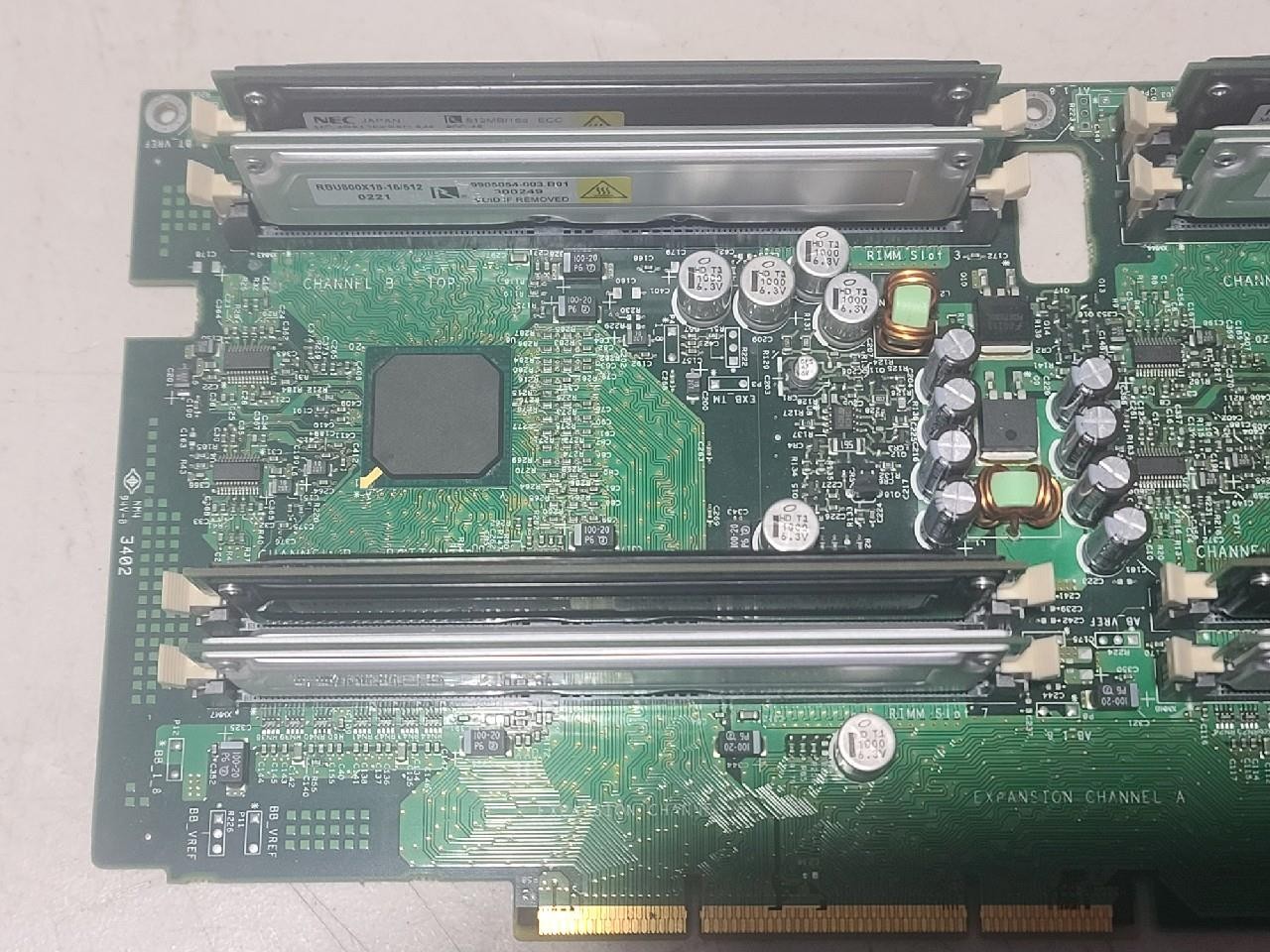 Compaq Memory Expansion Board 230314-001 with (8) 512MB from W8000 Workstation