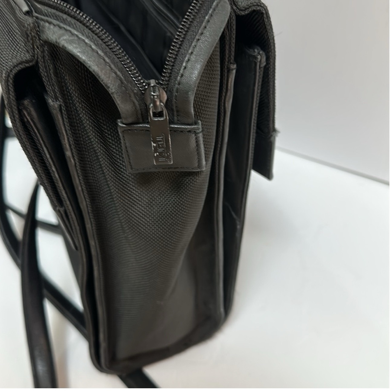 TUMI Alpha Nylon Leather Trim Work School 15″ Laptop Travel/Tote Bag #43010D3