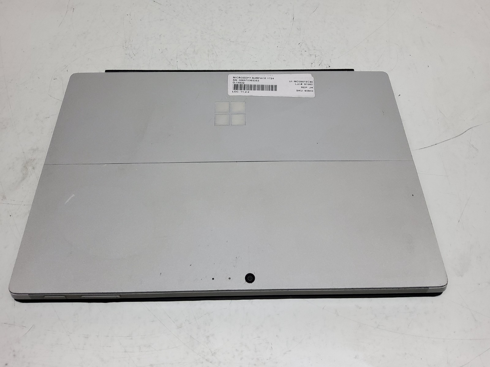 Microsoft Surface Pro 1631 Intel Core i5-4300U 1.9GHz 8GB 256GB SSD NO OS