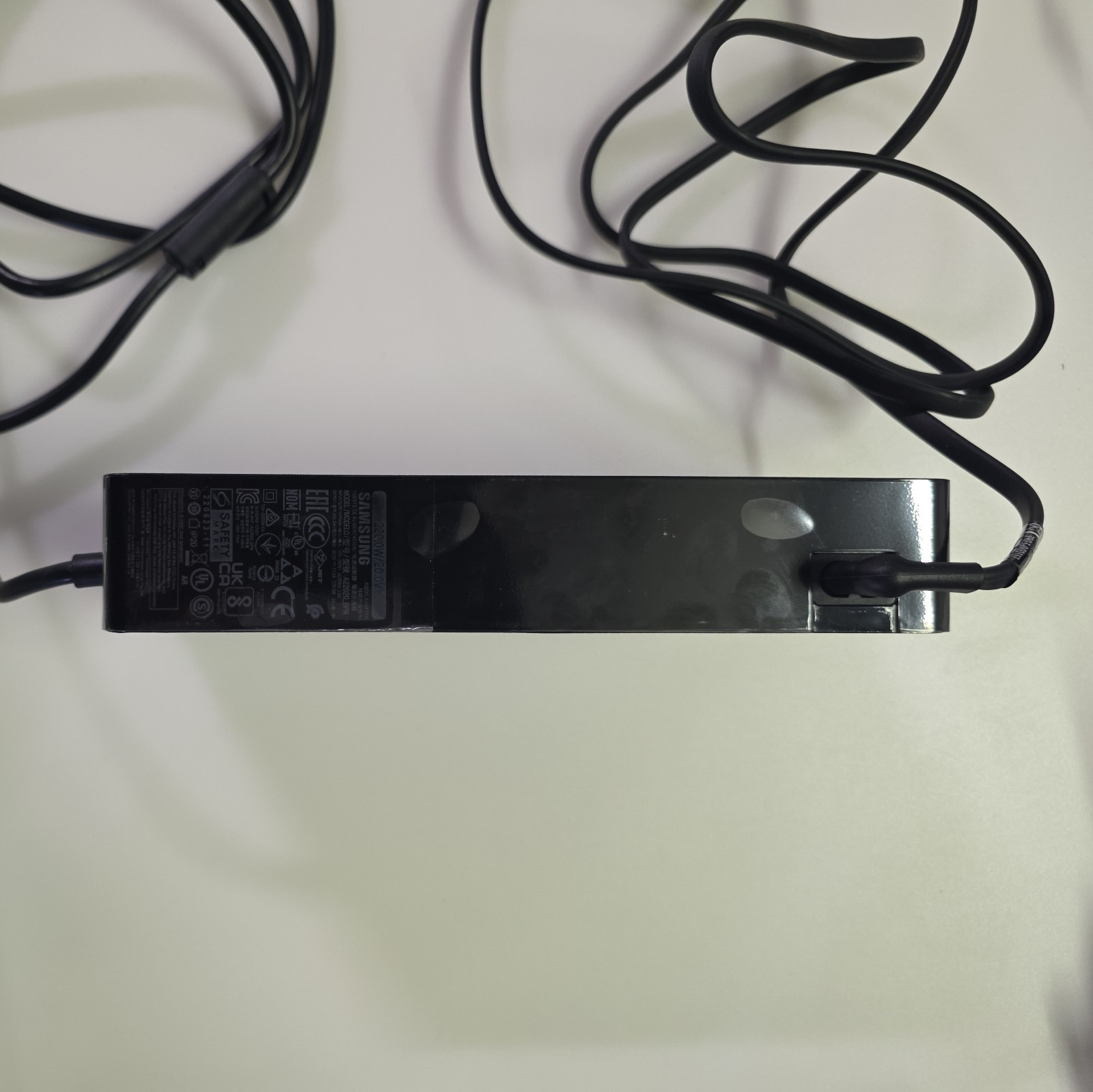Genuine OEM Samsung 220W/20.0V AC/DC Adapter A22020_BPN BN4401207B