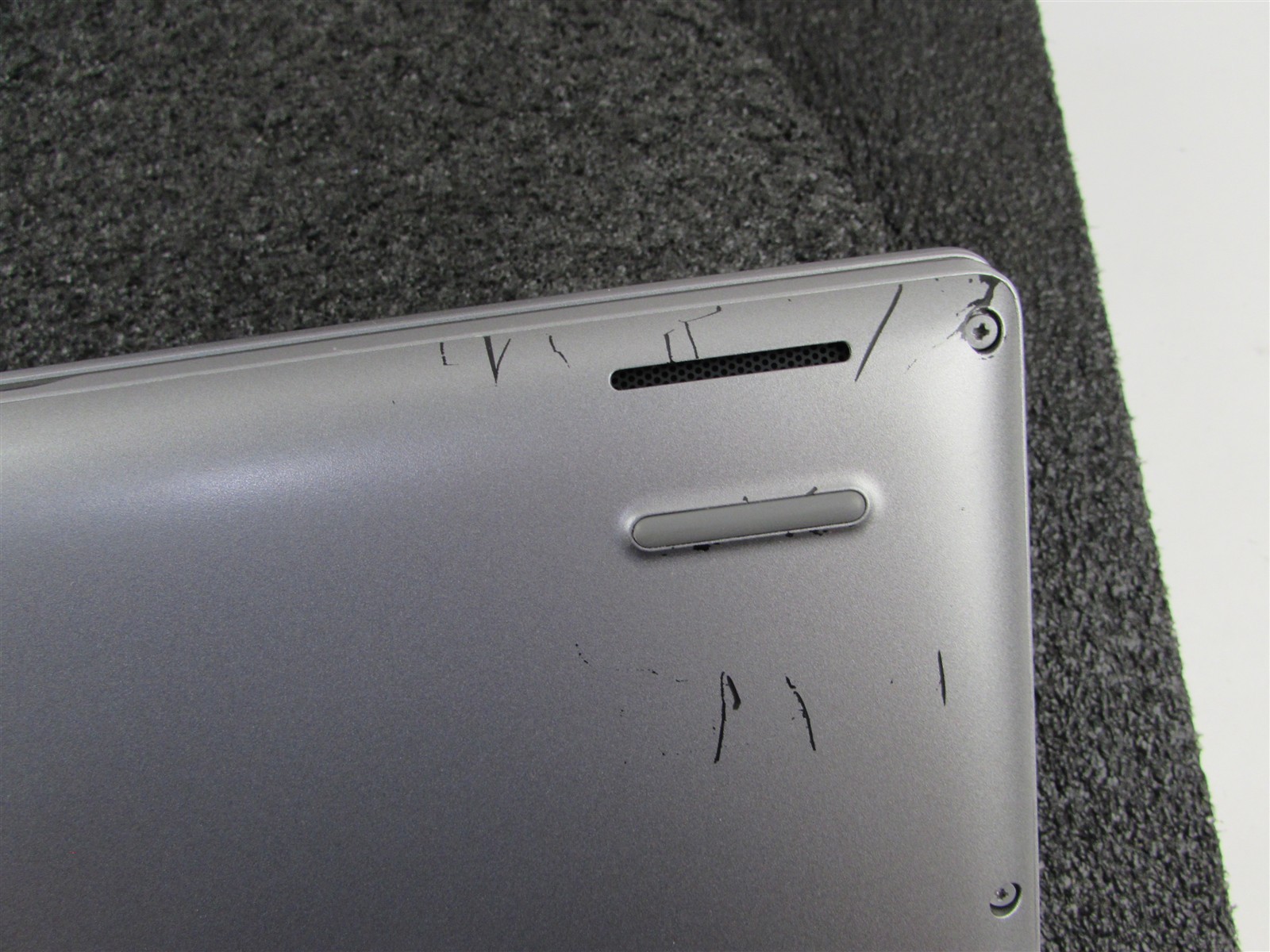 DELL LATITUDE 5450 1920X1080 FHD CORE ULTRA 5 135U 512GB SSD NO RAM NO O.S