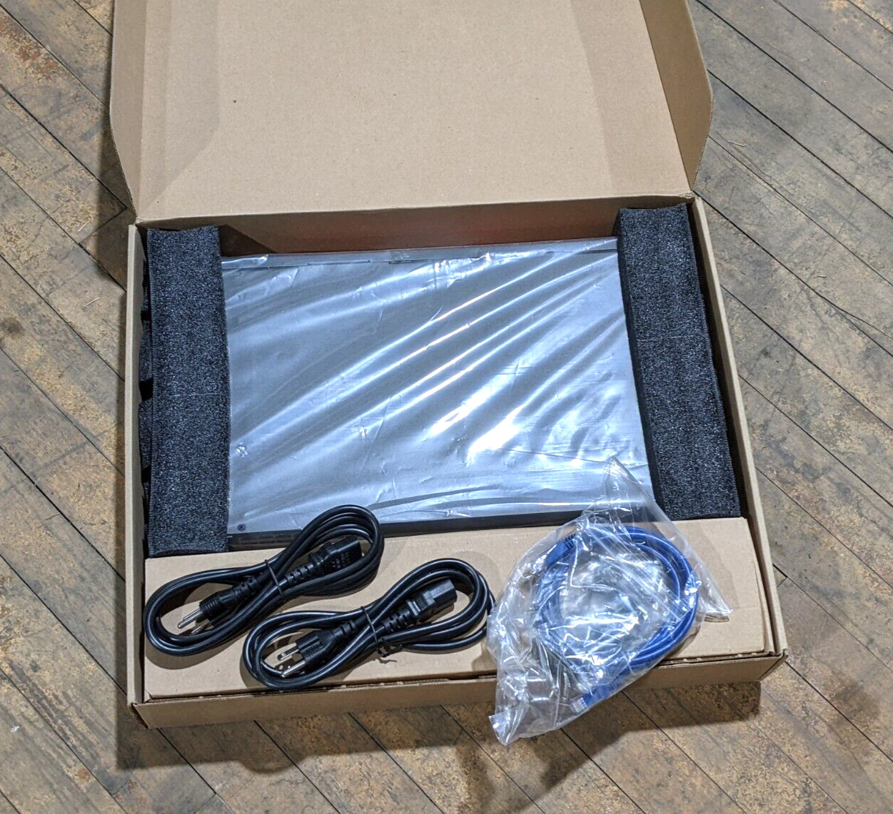 Opengear IM7216-2-DAC Infrastructure Manager IM7200 16 Ports Console Server NOS