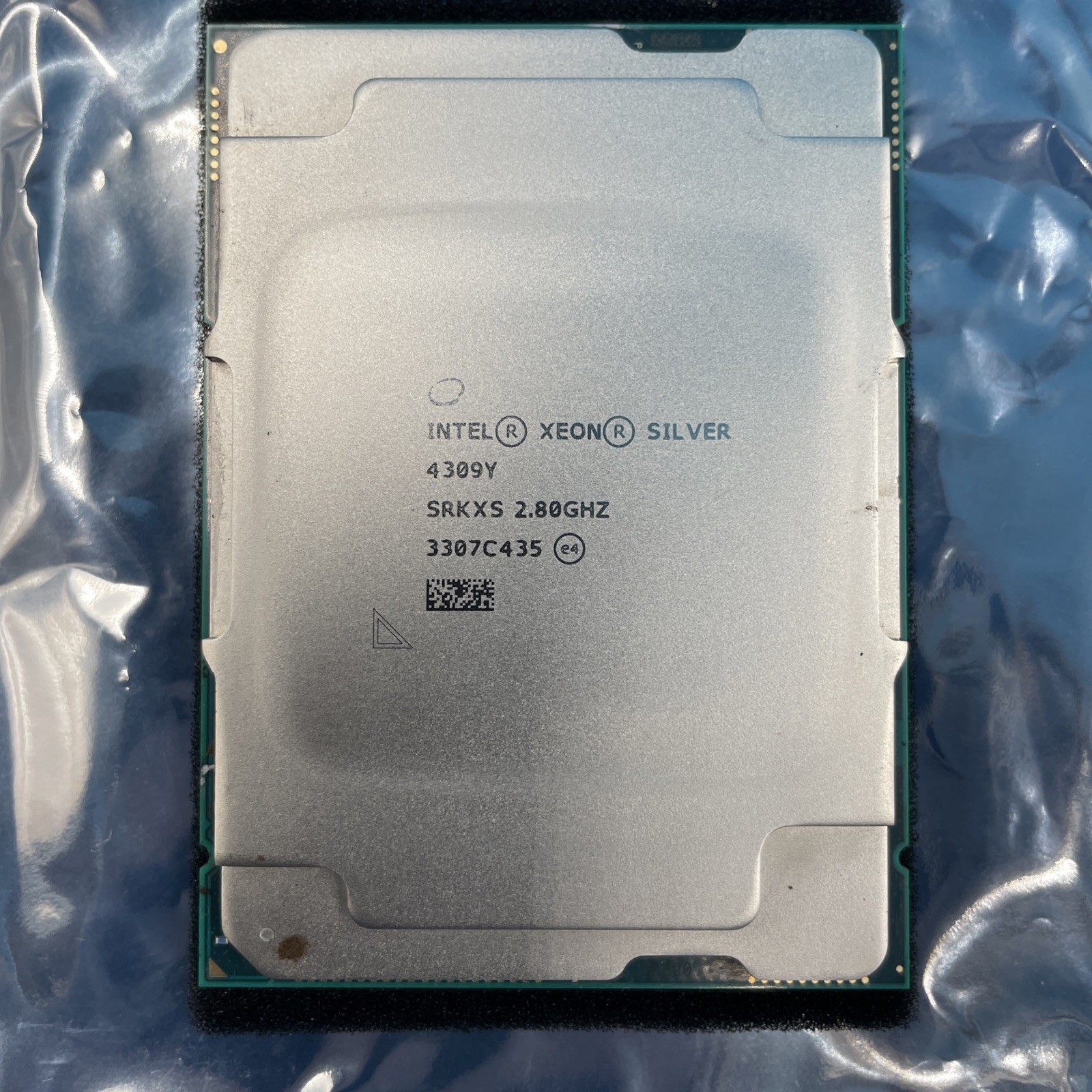 (LOT OF 2) Intel Xeon Silver 4309Y CPU 2.80GHz LGA4189 Server Processor (SRKXS)