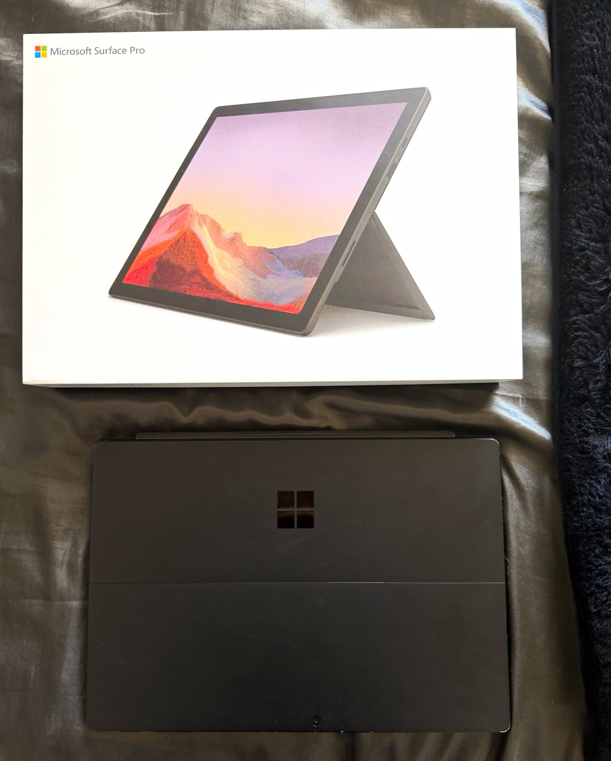 Microsoft Surface Pro 256GB 9.5″ Wi‑Fi Black Tablet/Laptop w/ Keyboard