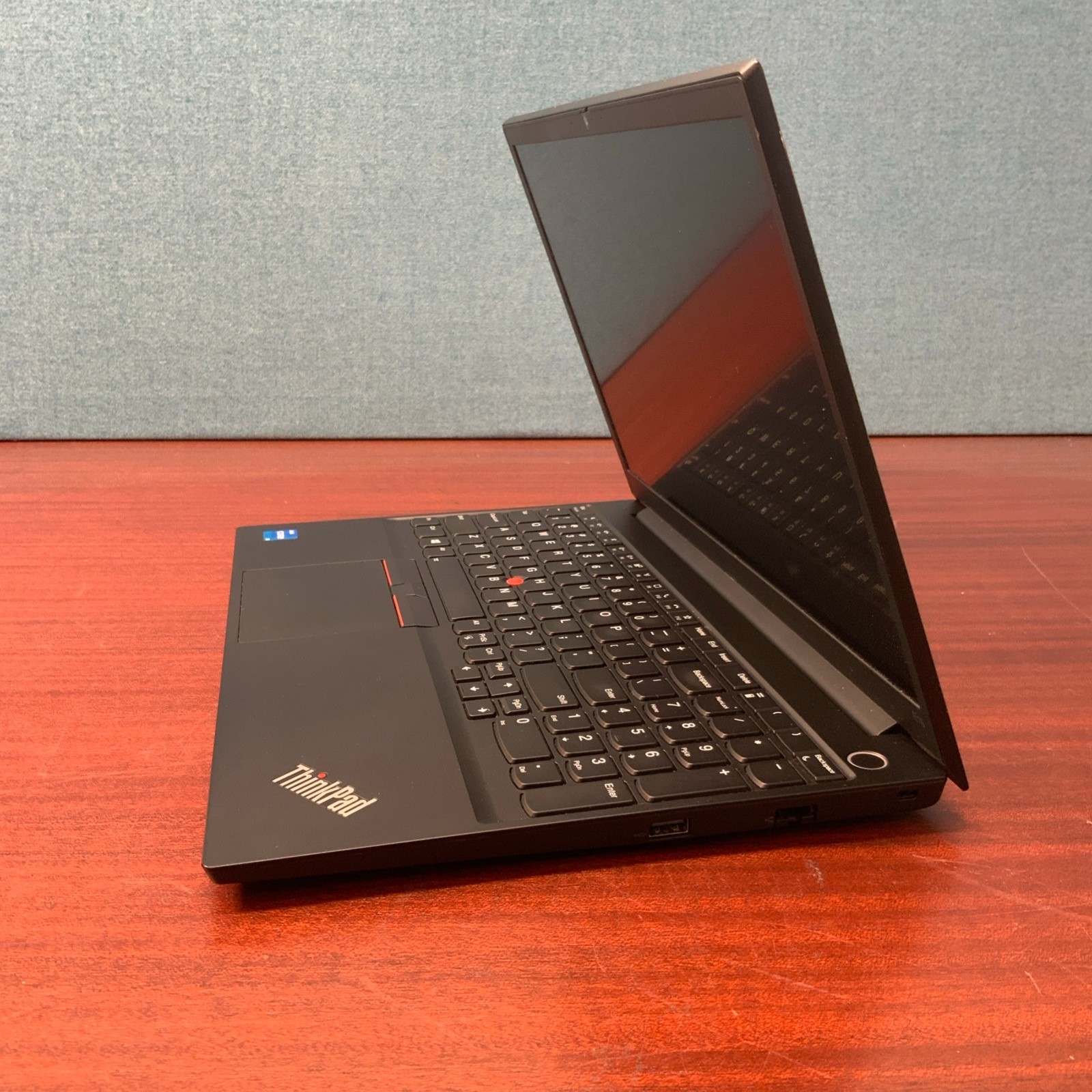 Lenovo ThinkPad E15 Gen 2 Intel i5-1135G7 8GB RAM 256 GB SSD Win 11 Pro