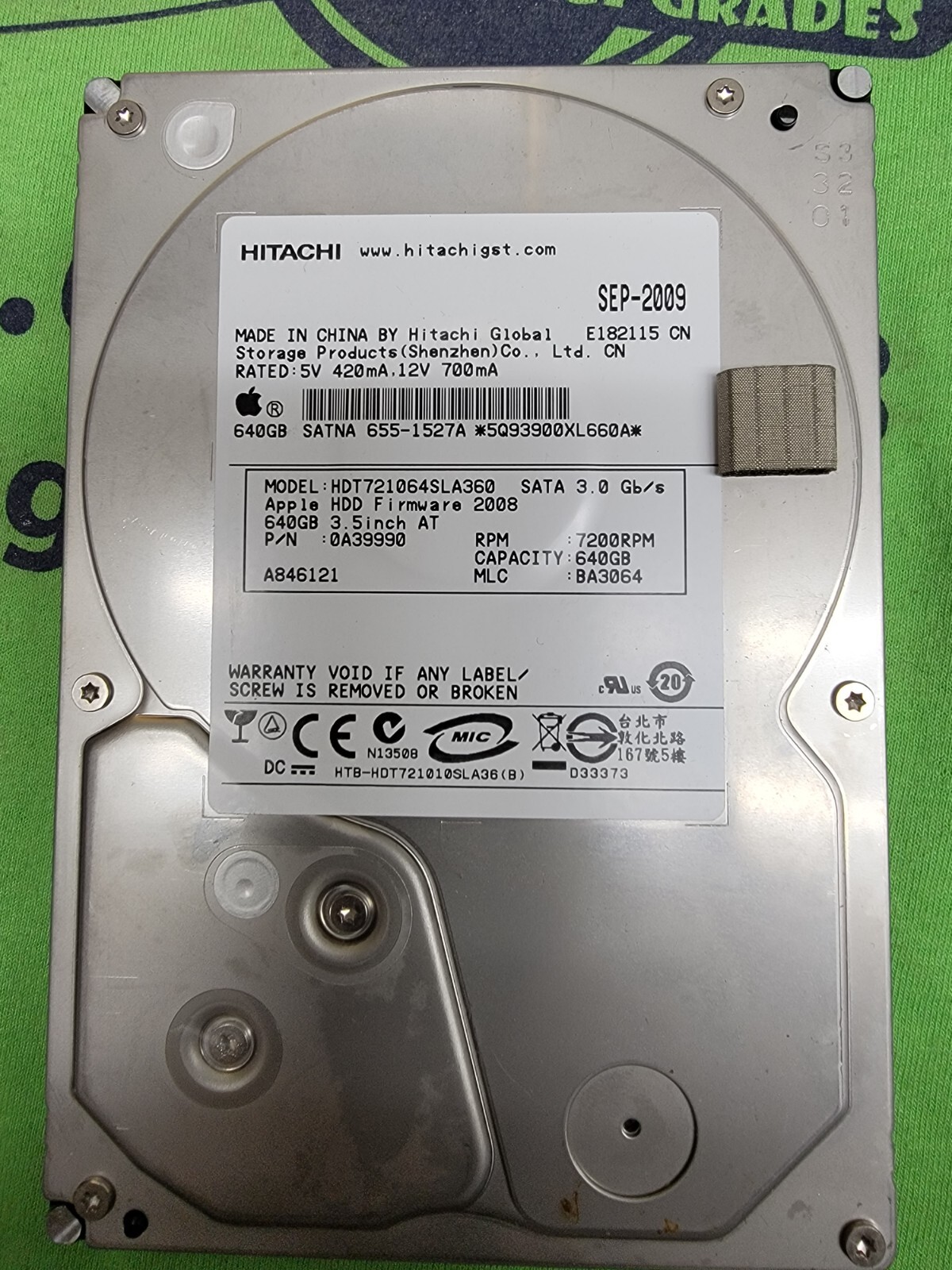 Hitachi 640GB SATA 3.0 Gb/s 7200RPM Hard Drive HDT721064SLA360