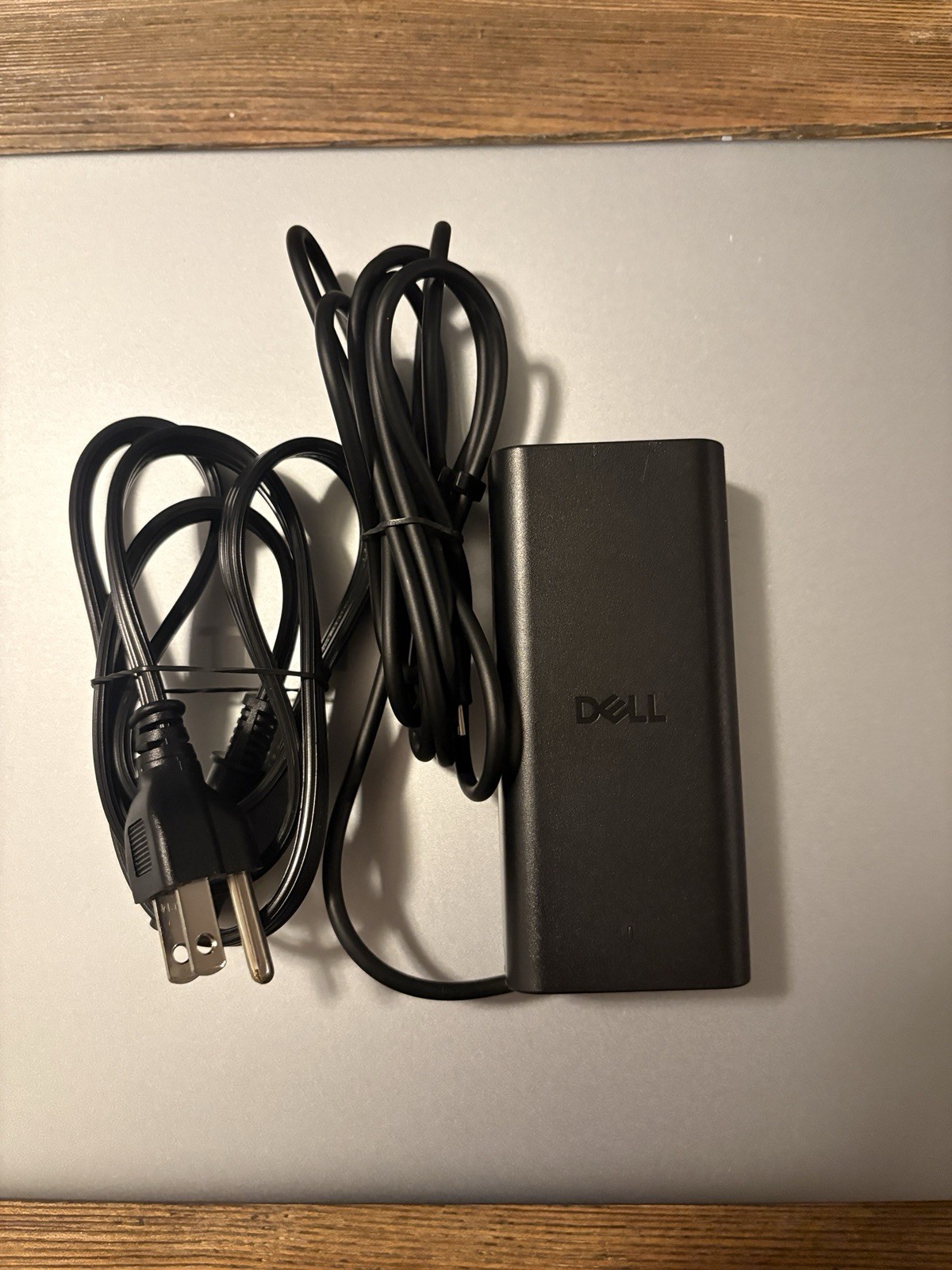 Dell 16 Plus DB16250 16″ Touch Laptop- Ultra 7 258V – 1 TB SSD 32GB LPDDR5X