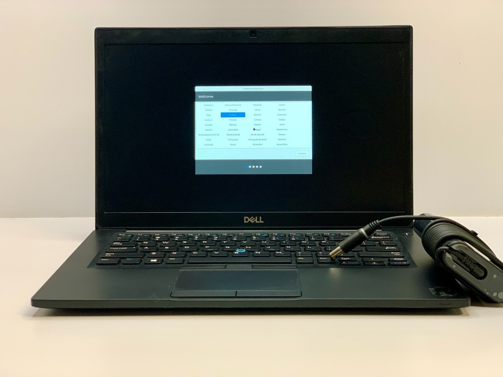 Dell Latitude 7490 | i5-8350U | 8GB RAM | 256GB SSD | LINUX