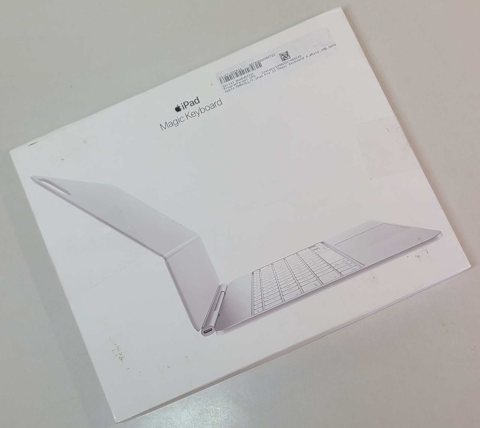 OPEN BOX Apple Magic Keyboard Case iPad Pro 11″ – M4 M5 – White A2975 MWR03LL/A