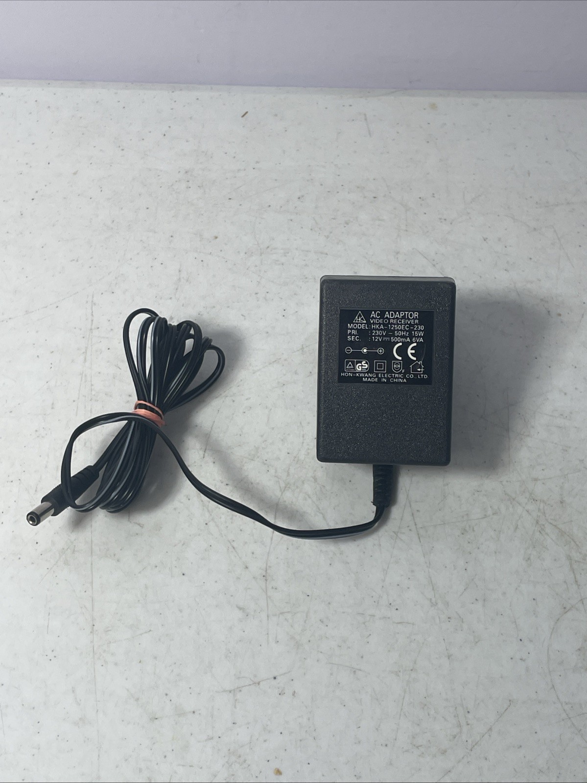 AC Adapter Model HKA-1250EC-230 Output 12VDC 500mA 6VA Europlug 220V Tested