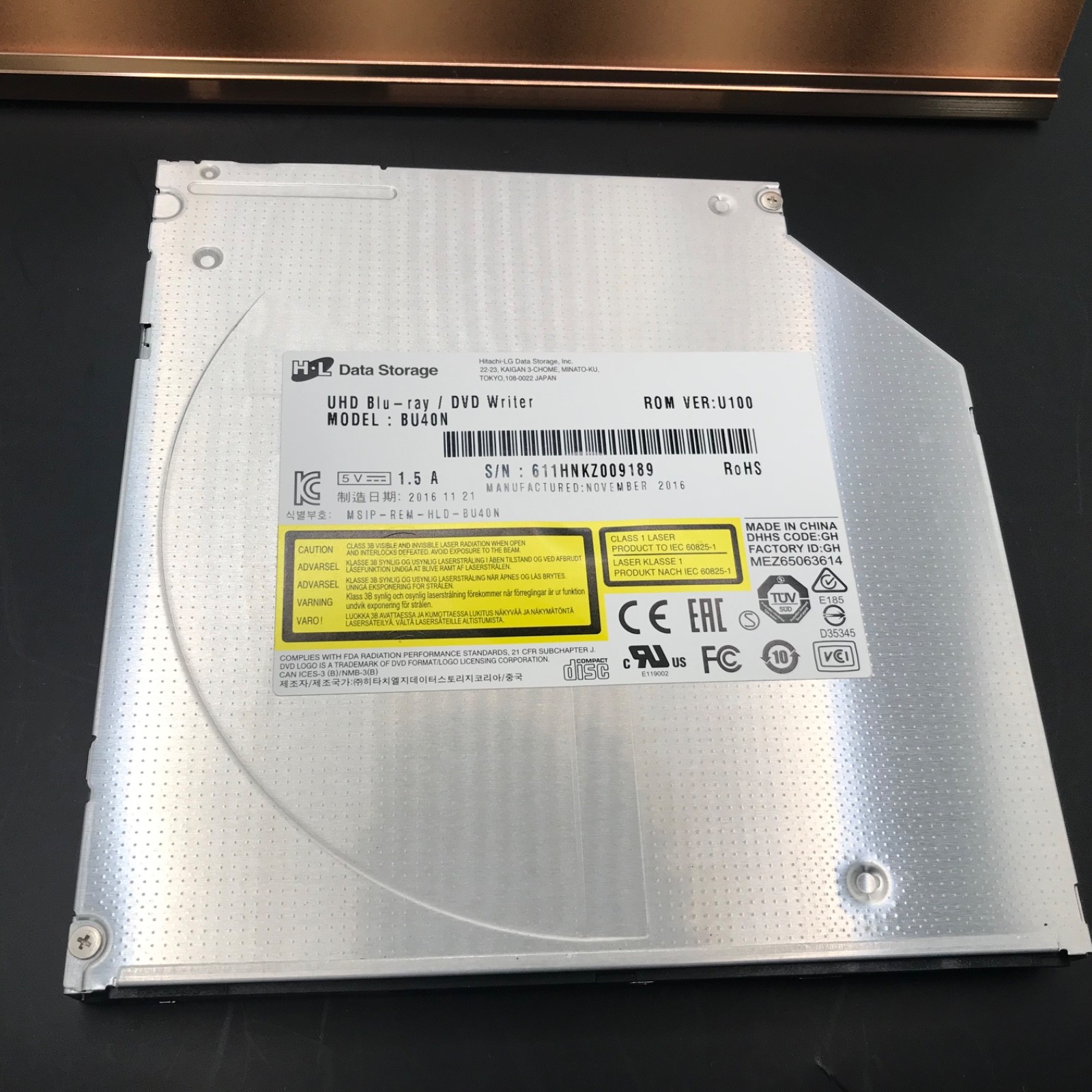 LG BU40N Ultra Slim Blu-ray DVD BDXL SATA Drive Used Compact Optical Good Used