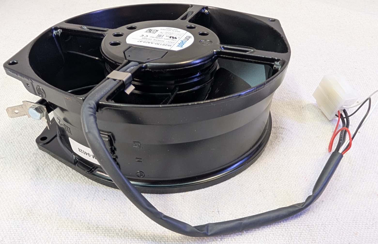 NEW ebmpapst W2S130-AA03-87 AC Axial Fan 150x150x55mm, 230VAC, 200CFM