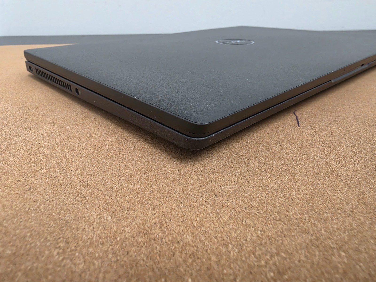 Dell Latitude 7430 i7-1265U 14″ FHD Touch 32GB RAM 256GB SSD Win 11 PRO