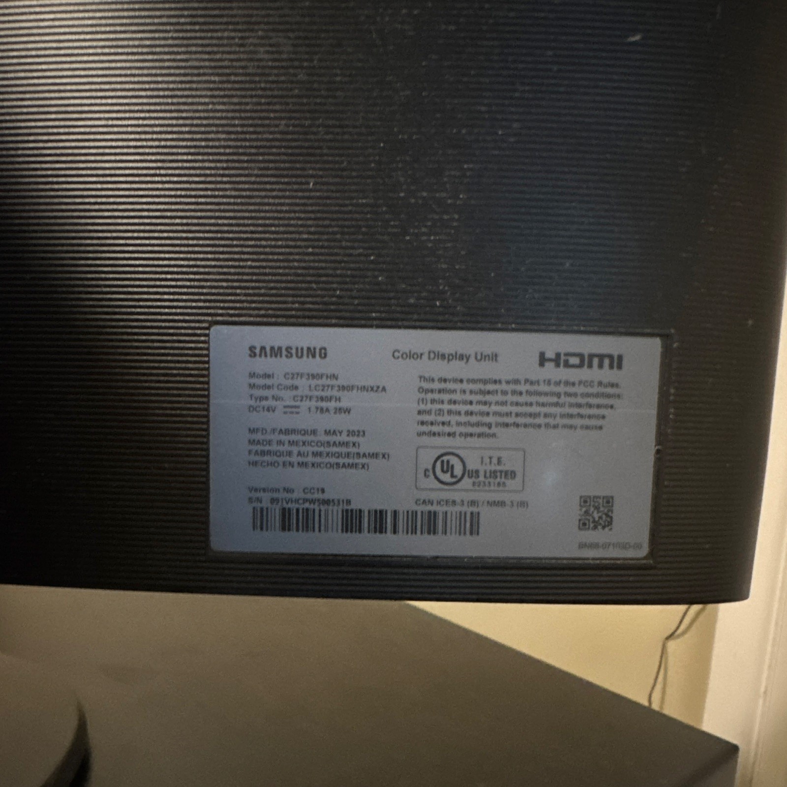 Samsung C27F390FHN 27″ Curved LED 1080p 60Hz 4ms HDMI VGA with Stand.