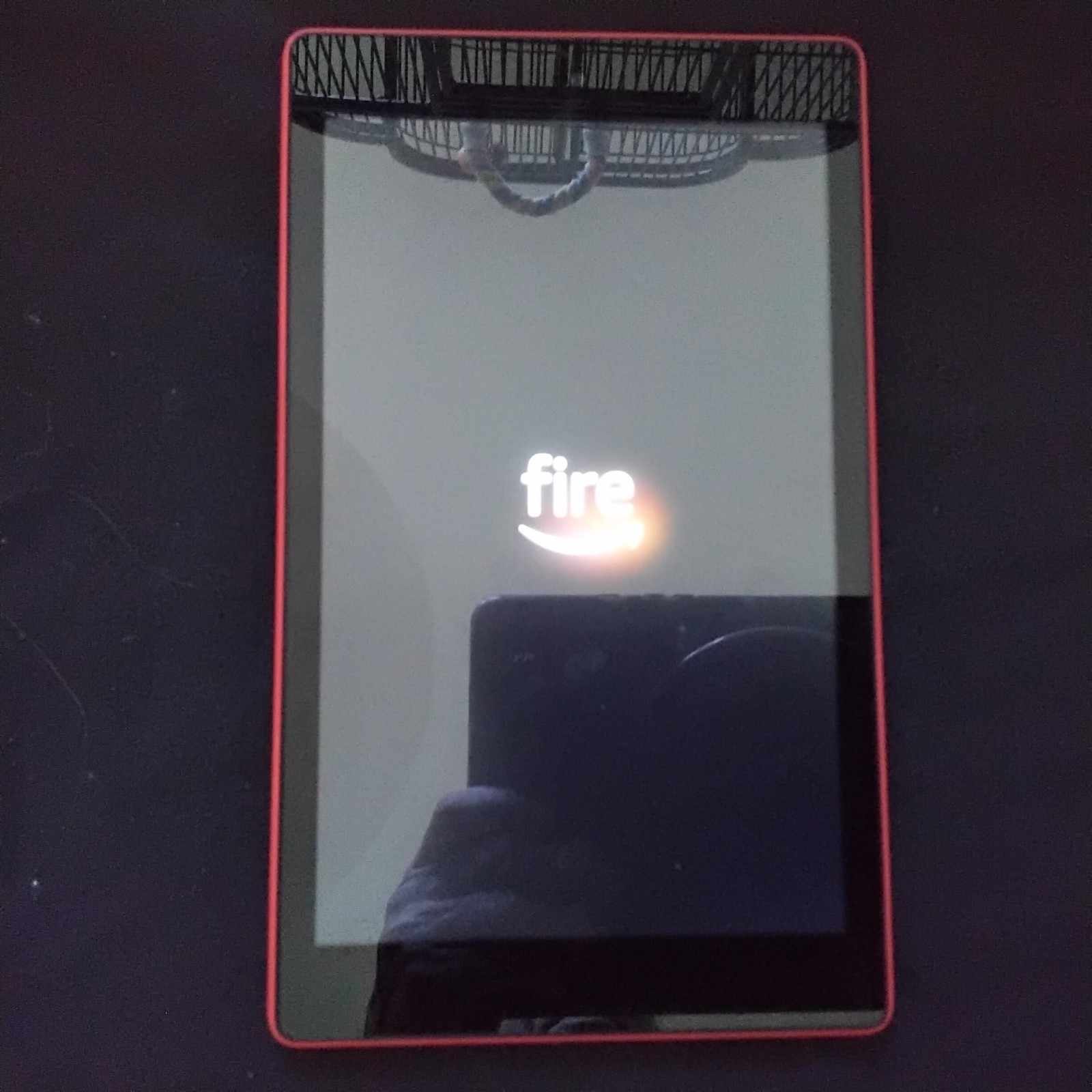 Amazon Fire HD 8 (8th Generation) 8 in – Red Model L5S83A